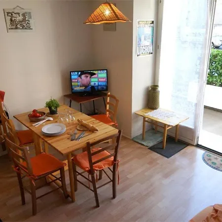 T2 Rdc Avec Jardinet Et Parking, Proche Thermes Et Commerces - Fr-1-313-152 Apartament